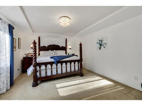 $1,274,000 | 15451 Southeast Woodland Heights Road, Amity, OR 97101