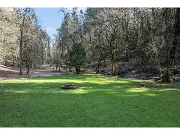 $1,274,000 | 15451 Southeast Woodland Heights Road, Amity, OR 97101