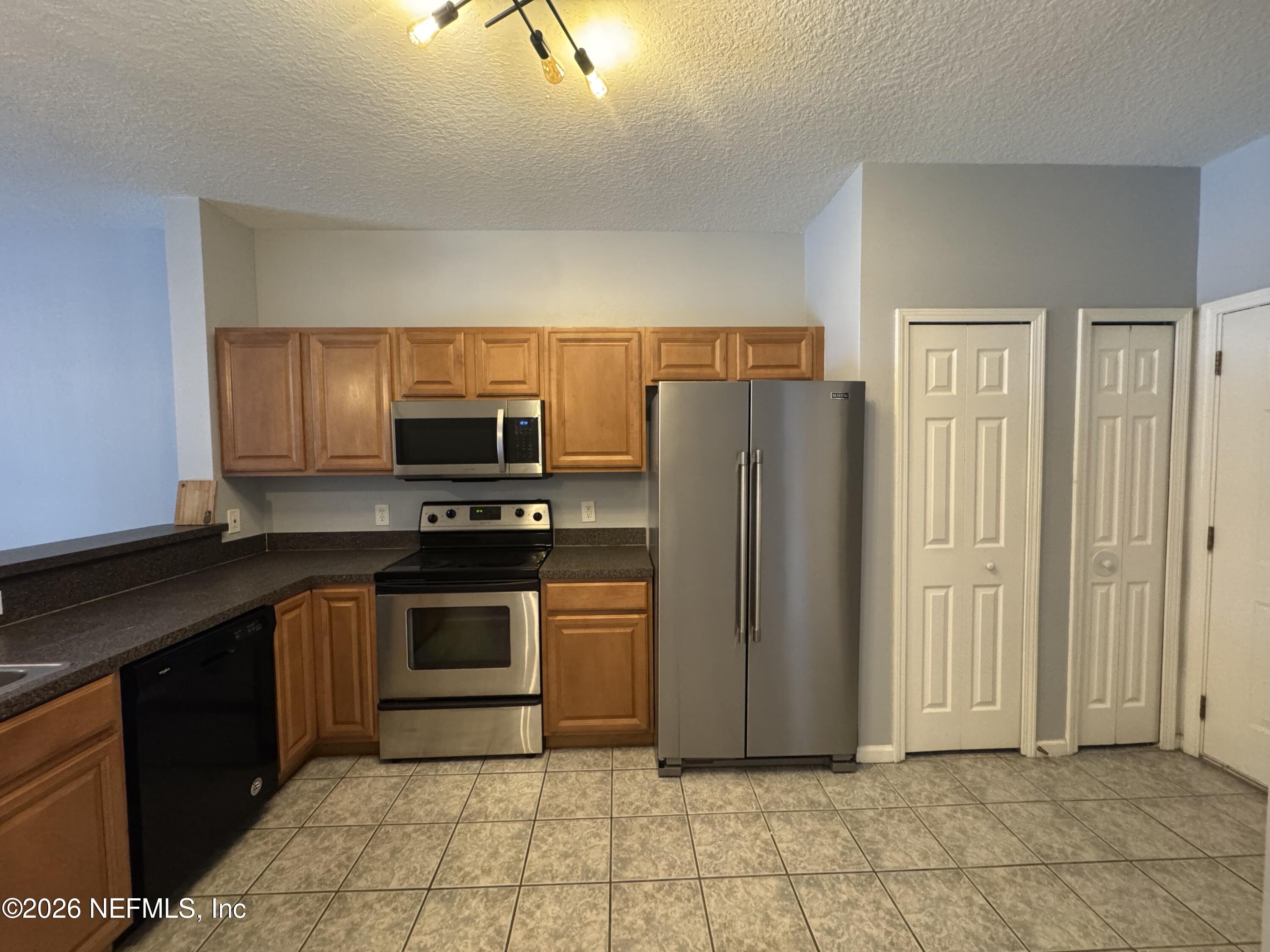 7806 Melvin Road Jacksonville, FL 32210 - Photo 8 of 25 Photo May 29 2025, 12 15 58 PM