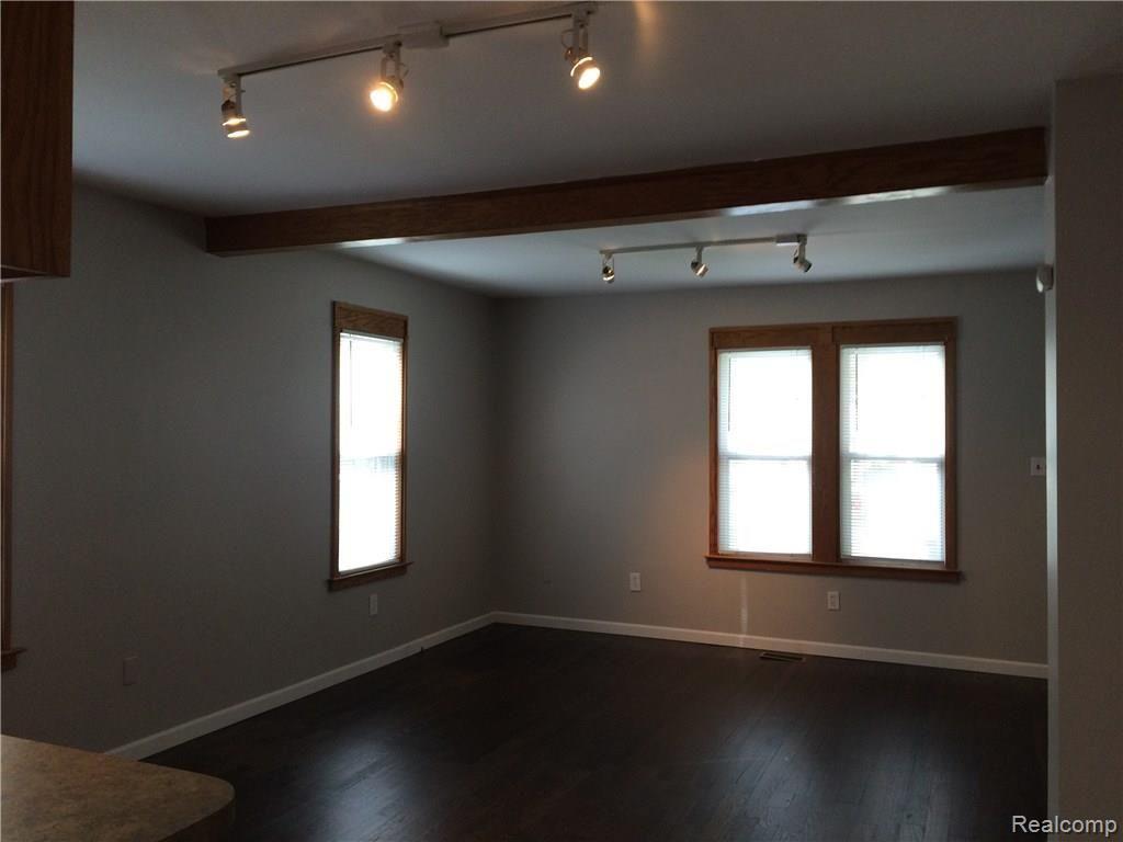 636 Stratford Road Ferndale, MI 48220 - Photo 2 of 9