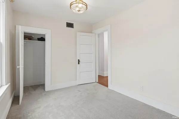 $209,900 | 3911 South Landess Street, Marion, IN 46953
