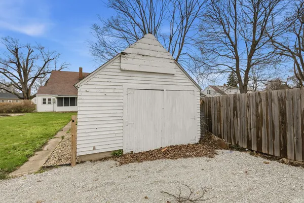 $209,900 | 3911 South Landess Street, Marion, IN 46953