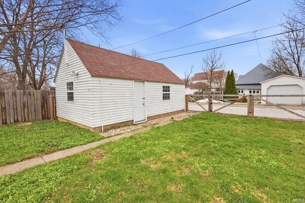 $209,900 | 3911 South Landess Street, Marion, IN 46953