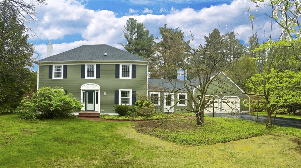13 Woodcrest Road Boxford, MA 01921 - Photo 1 of 26