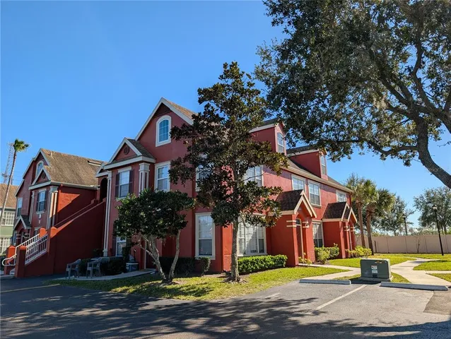 $1,675 | 10536 Windsor Lake Court, Unit 10536, Tampa, FL 33626