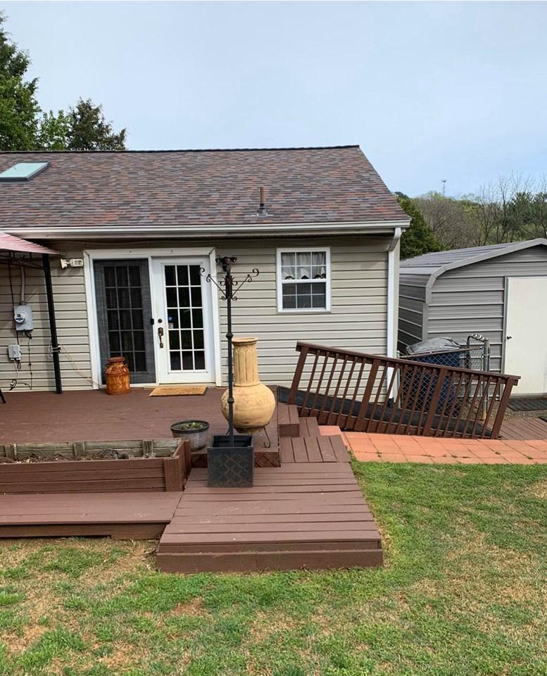 3301 Troxell Road Southeast Roanoke, VA 24014 - Photo 8 of 23 8