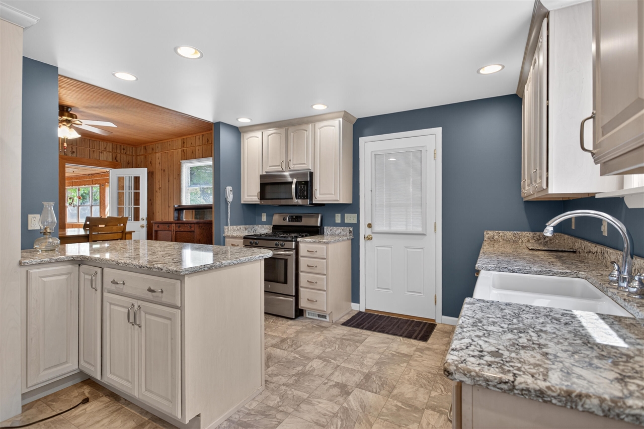 709 Detroit Street Jackson, MI 49201 - Photo 19 of 38