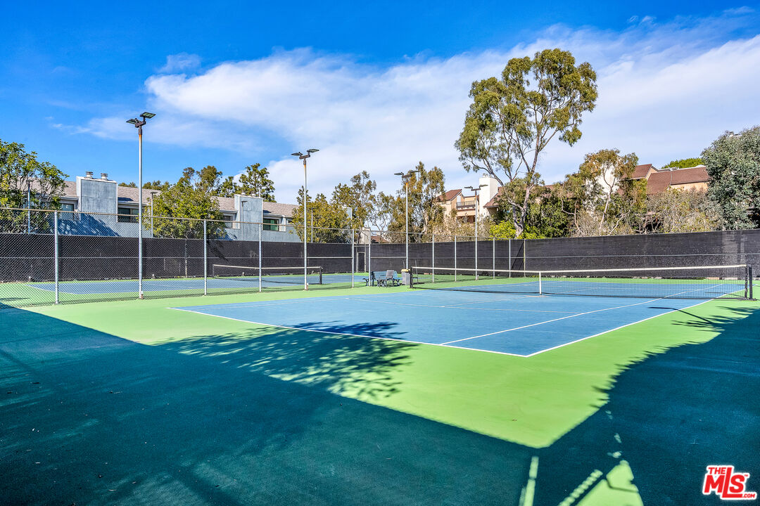 8162 Manitoba Street, Unit 202 Playa del Rey, CA 90293 - Photo 24 of 34 a view of a volley ball court