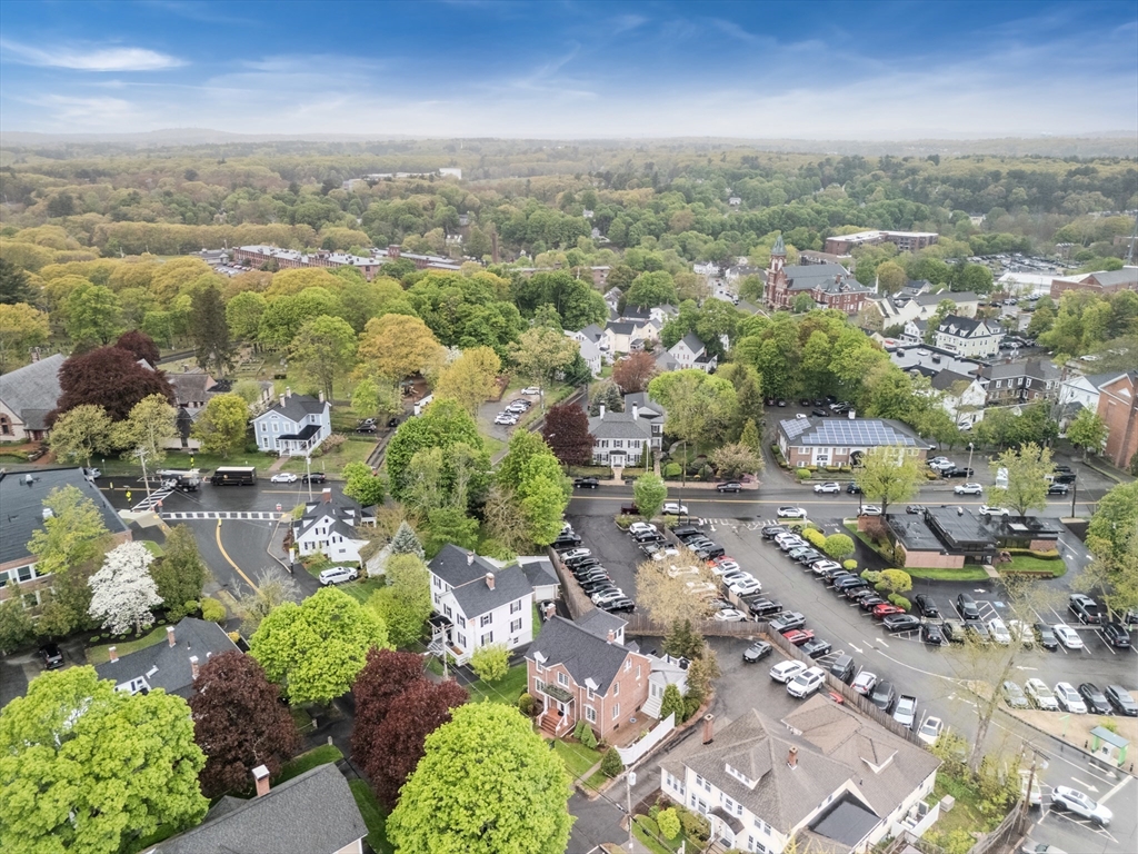 8 Chestnut Street Andover, MA 01810 - Photo 4 of 42
