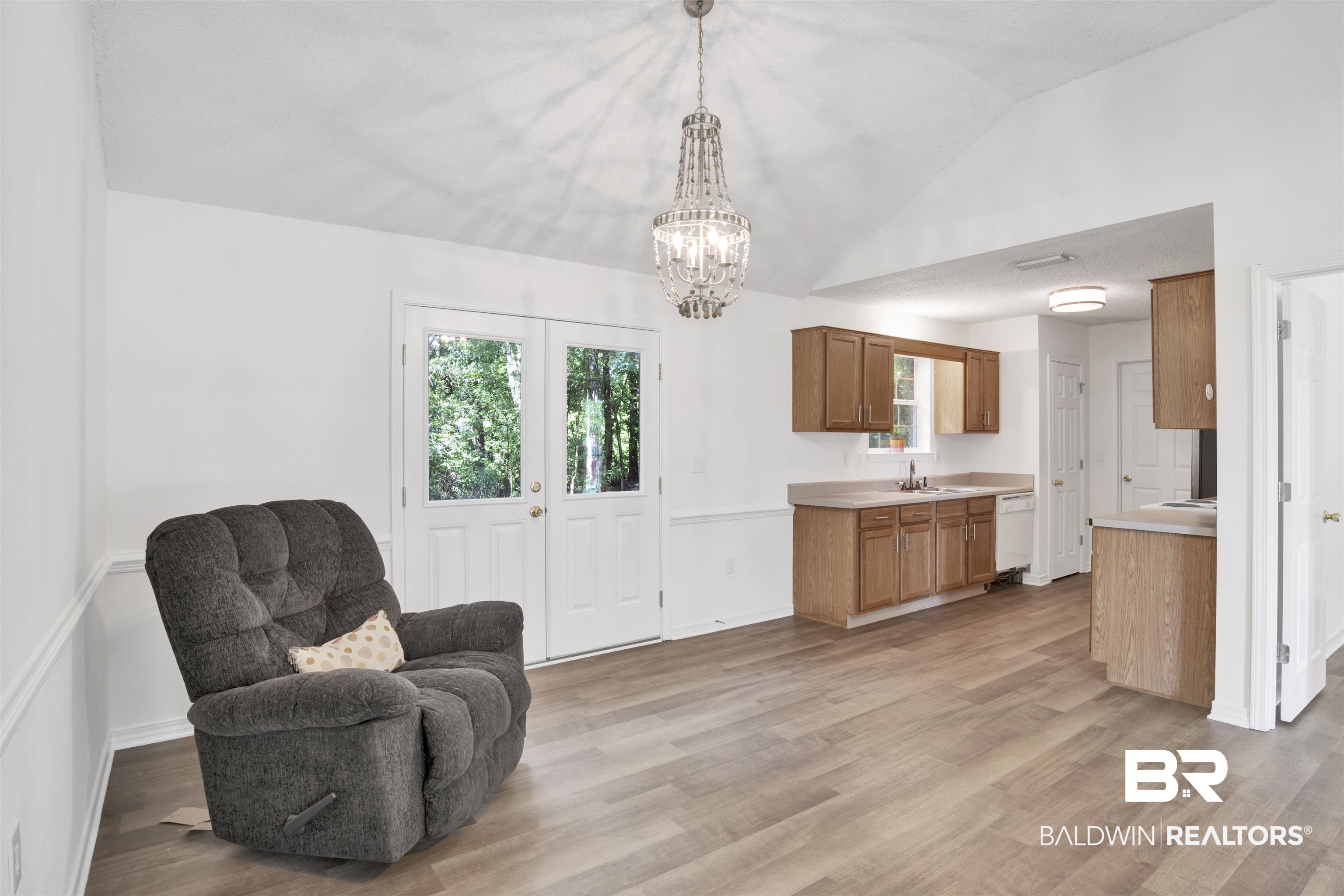 403 Hamilton Boulevard Foley, AL 36535 - Photo 7 of 18