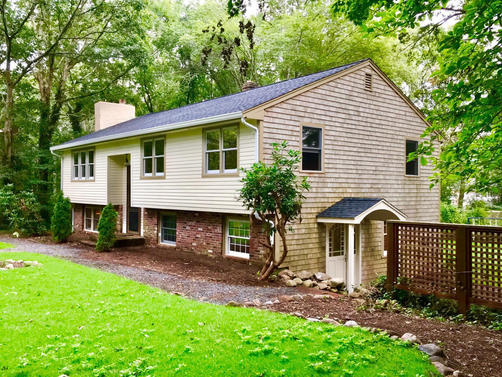 18 Shagbark Road Forestdale, MA 02644 - Photo 2 of 24 dbc9dd7d-168e-4612-9981-8e6b06f01540