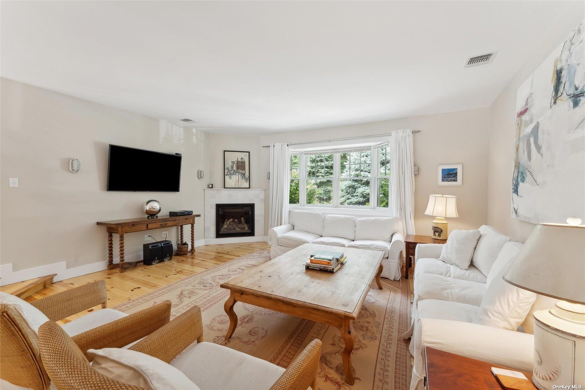 50 Old Main Road Quogue, NY 11959 - Photo 9 of 36