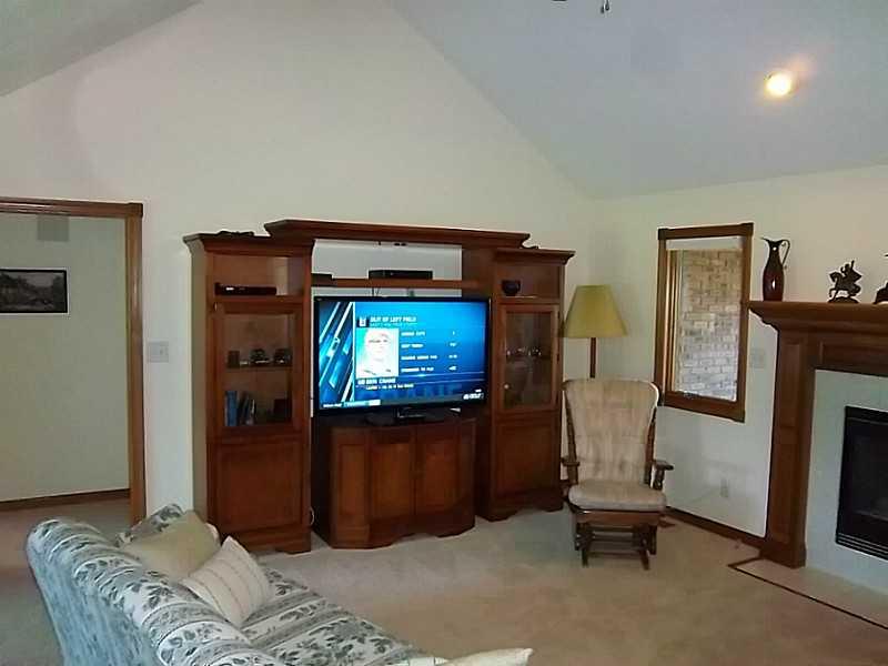 7705 Knapp Road Indianapolis, IN 46259 - Photo 7 of 19 Gallery Image 7