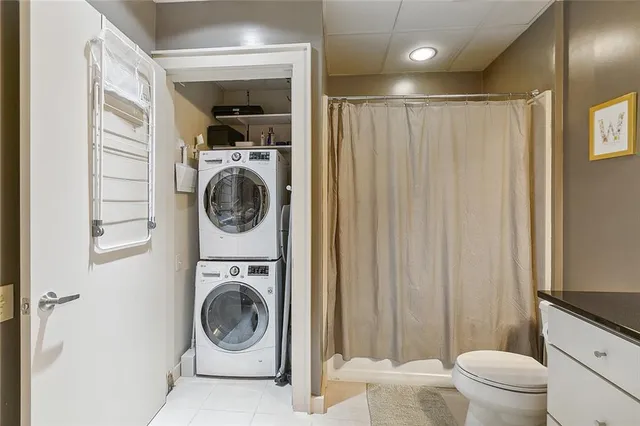 $1,800 | 835 Julia Street, Unit 2, New Orleans, LA 70113