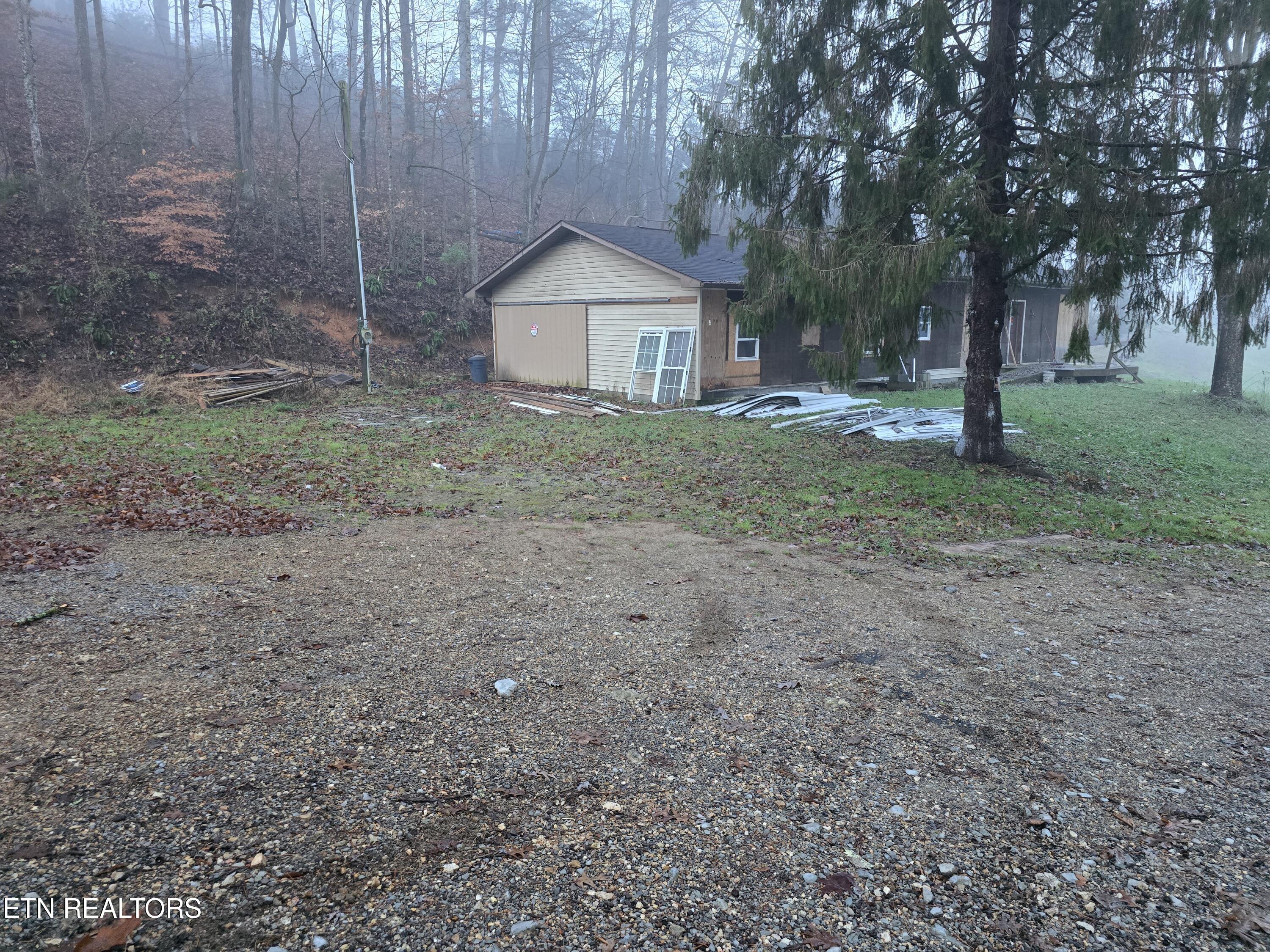 671 Shipley Ridge Road Tazewell, TN 37879 - Photo 6 of 9 20251206_073434