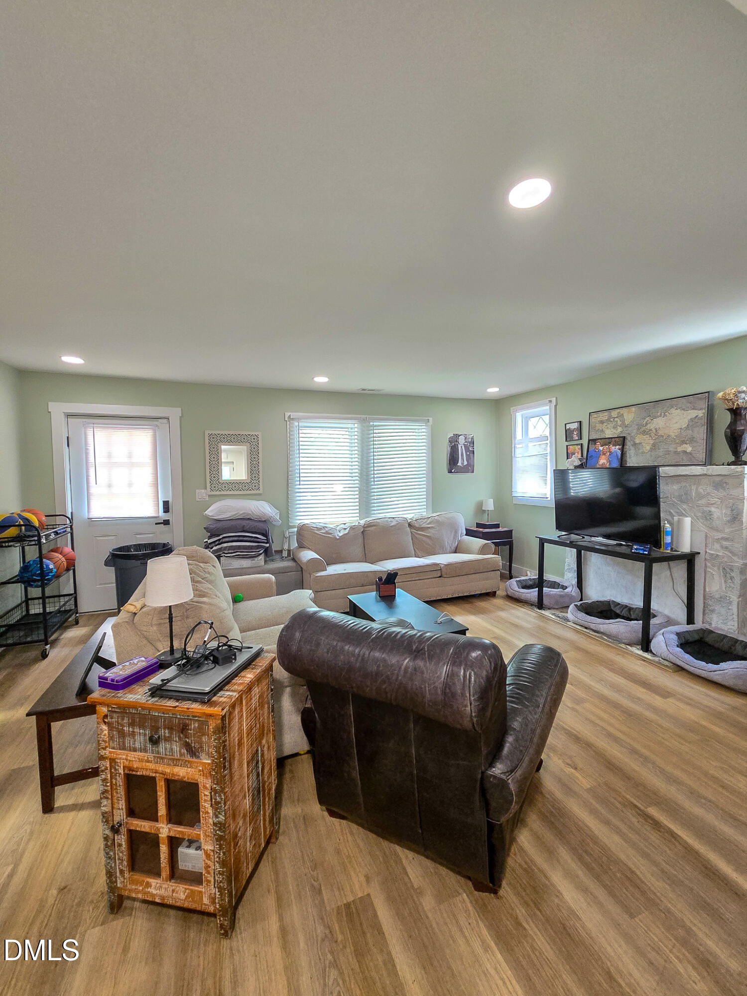 3014 Hope Valley Road Durham, NC 27707 - Photo 6 of 21 20260509_120638
