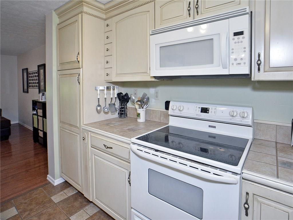 14 Kinzua Road Pittsburgh, PA 15239 - Photo 5 of 25 Gallery Image 5