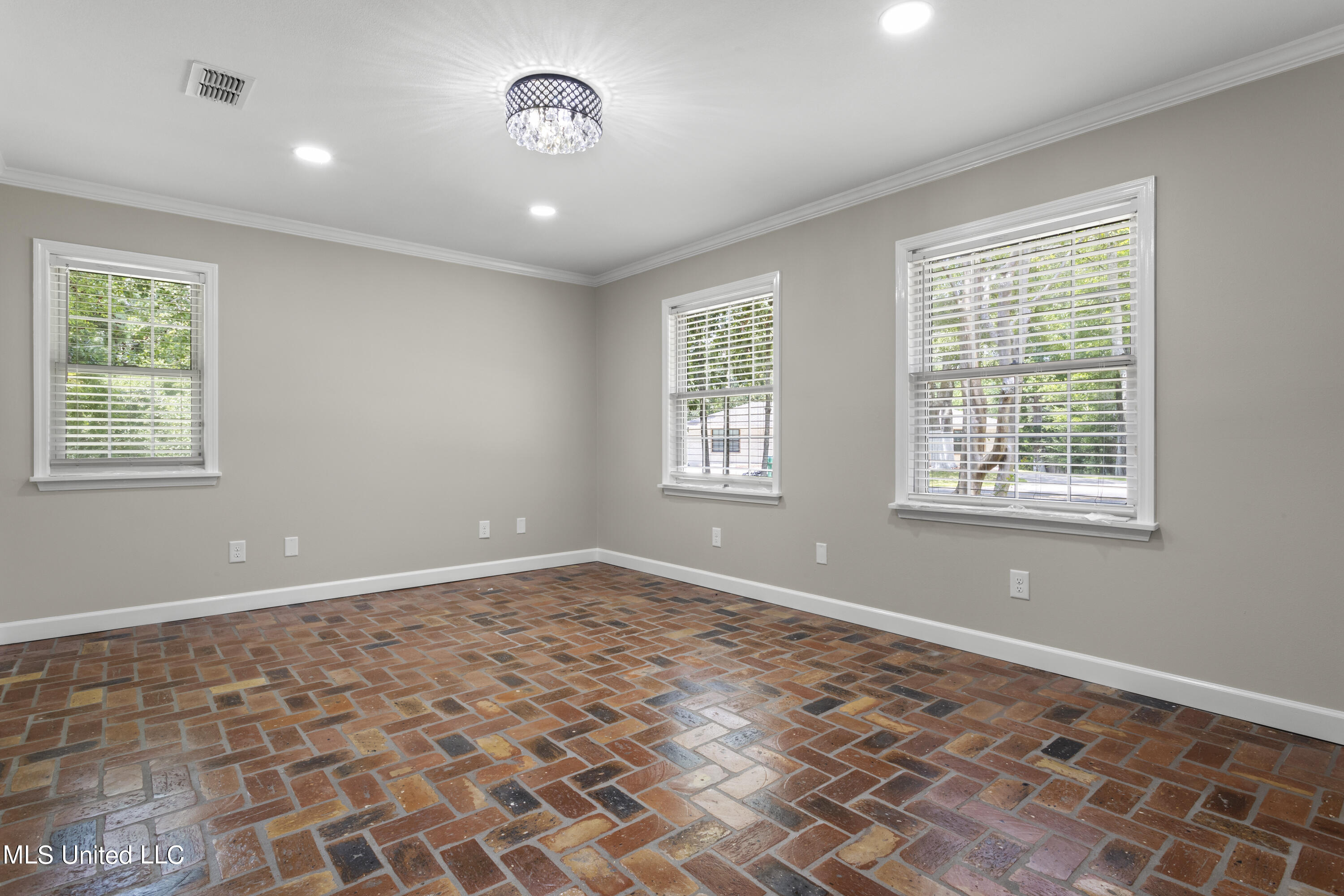 13505 Pine Road Ocean Springs, MS 39564 - Photo 20 of 48 021 (3)