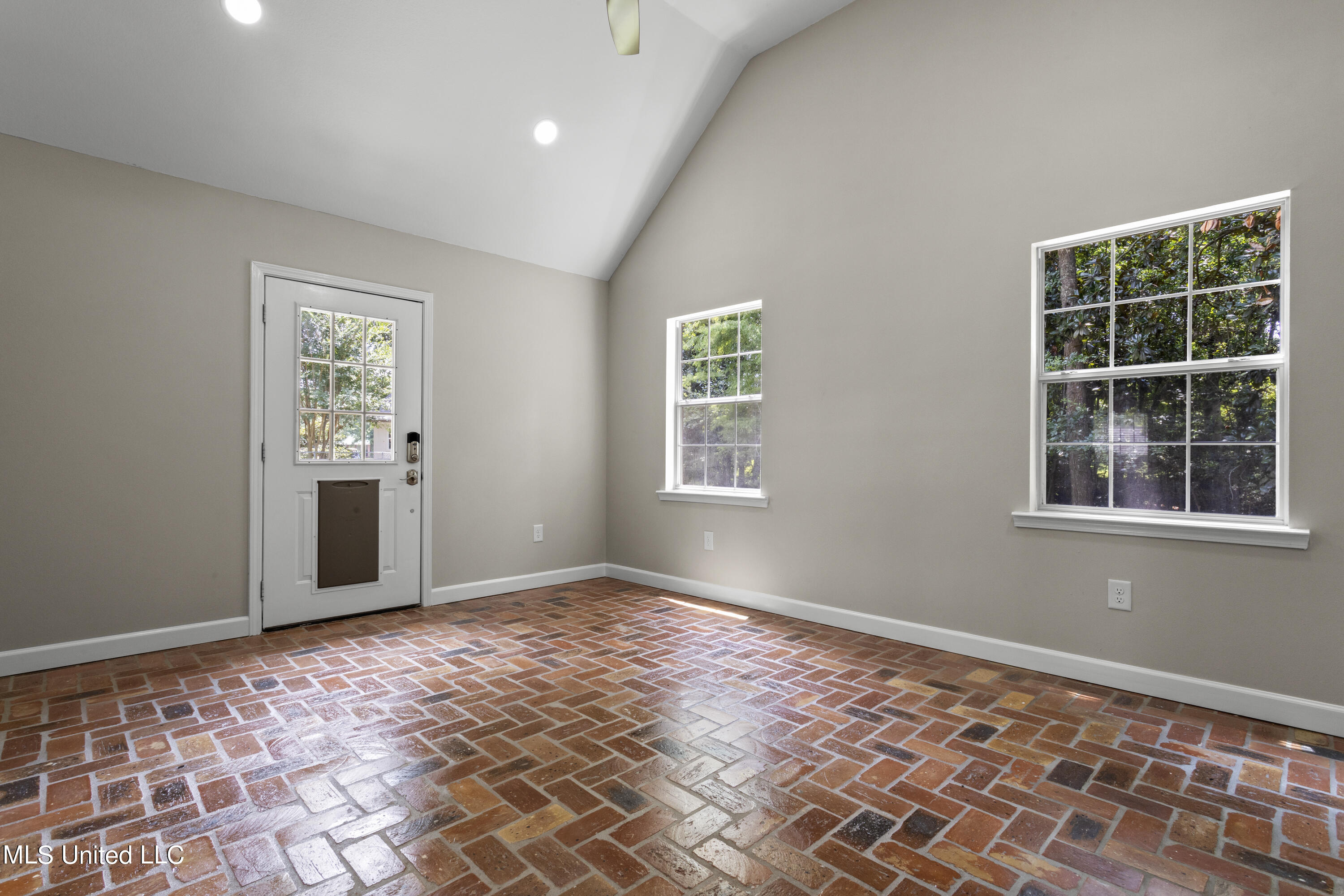 13505 Pine Road Ocean Springs, MS 39564 - Photo 26 of 48 027 (2)