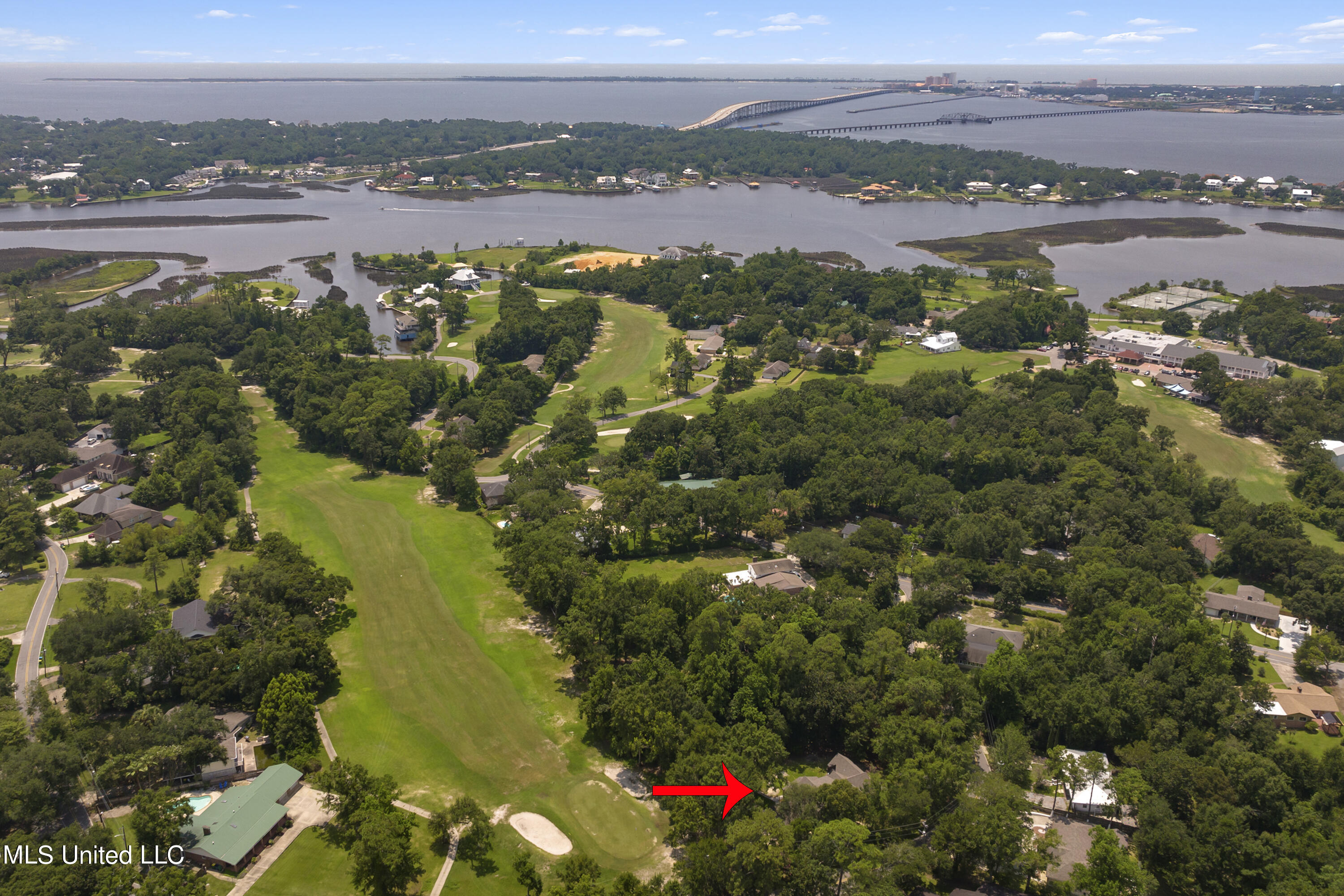 13505 Pine Road Ocean Springs, MS 39564 - Photo 3 of 48 003 (3)