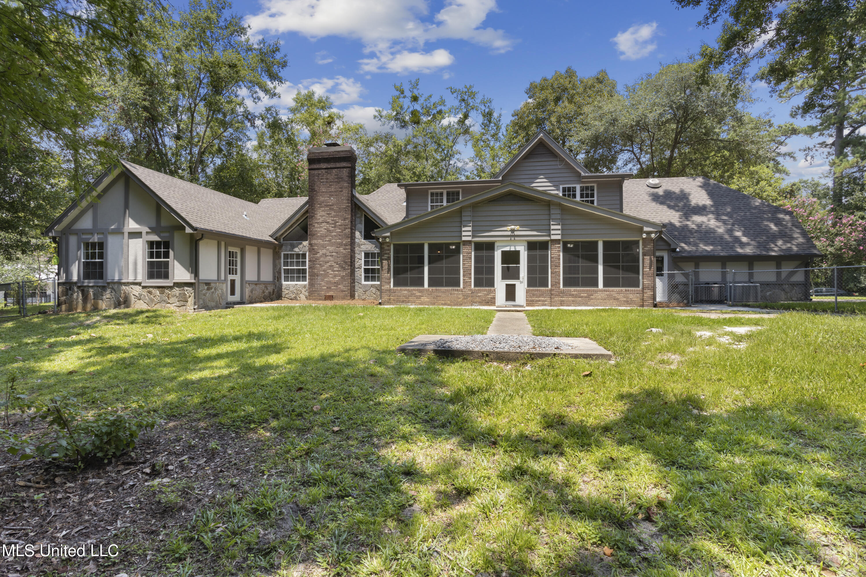 13505 Pine Road Ocean Springs, MS 39564 - Photo 38 of 48 039 (1)
