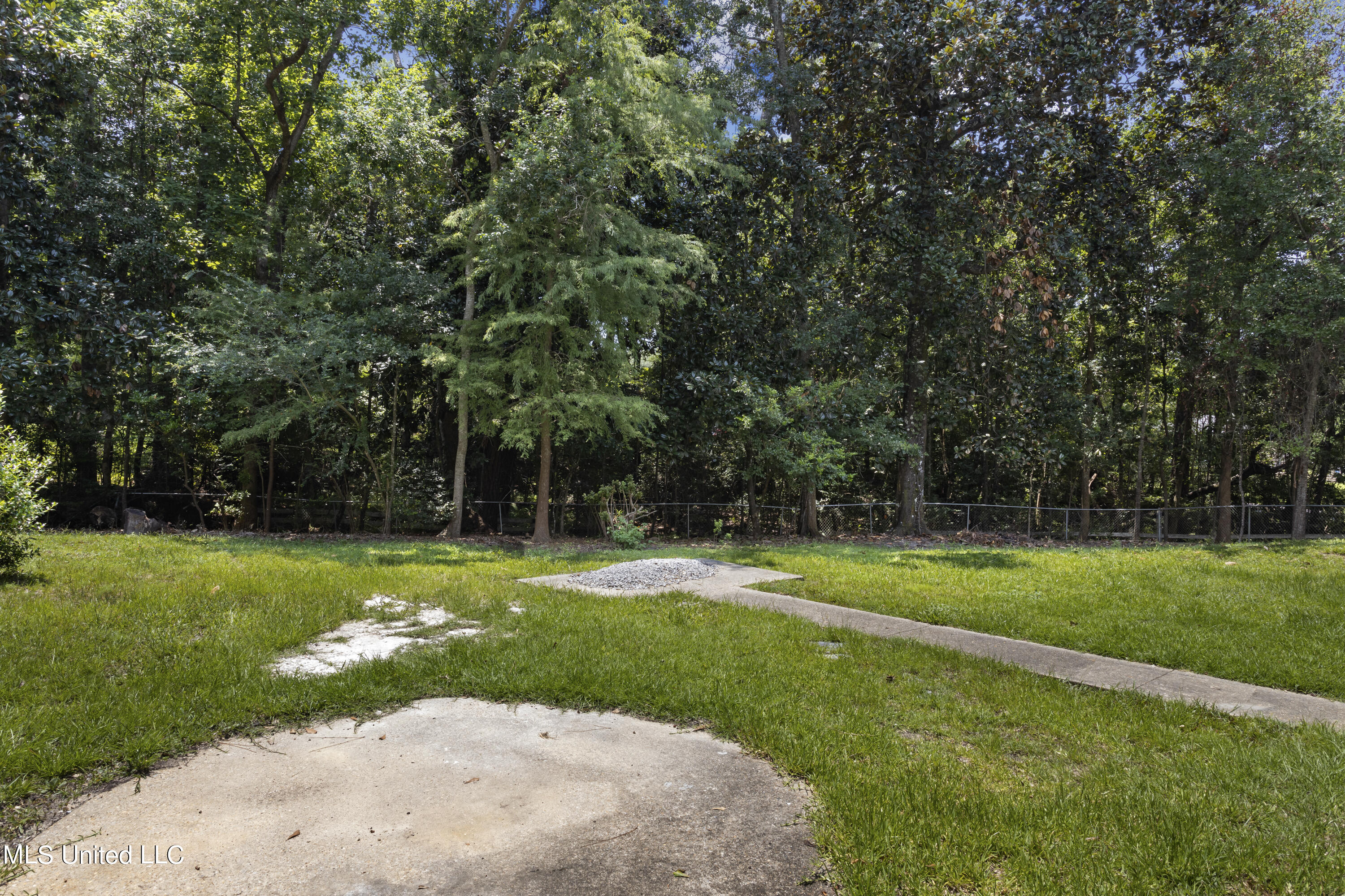 13505 Pine Road Ocean Springs, MS 39564 - Photo 40 of 48 041 (1)
