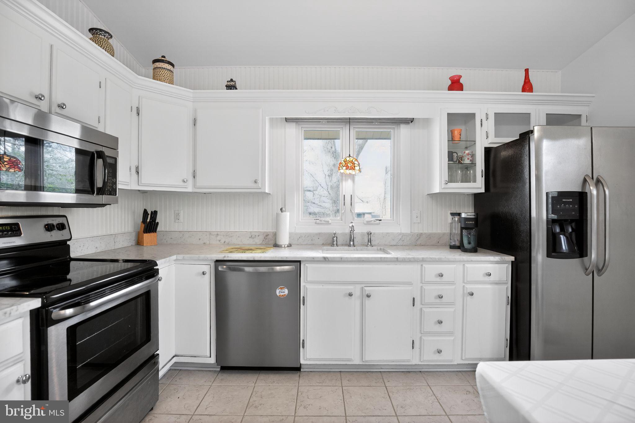 22394 White Oak Road Leonardtown, MD 20650 - Photo 12 of 32 kitchen