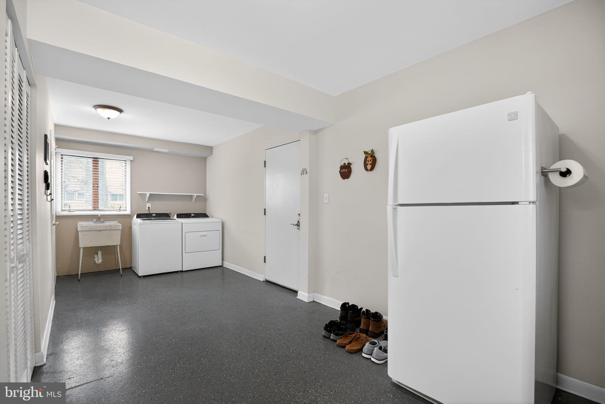 22394 White Oak Road Leonardtown, MD 20650 - Photo 26 of 32 mud room off of garage