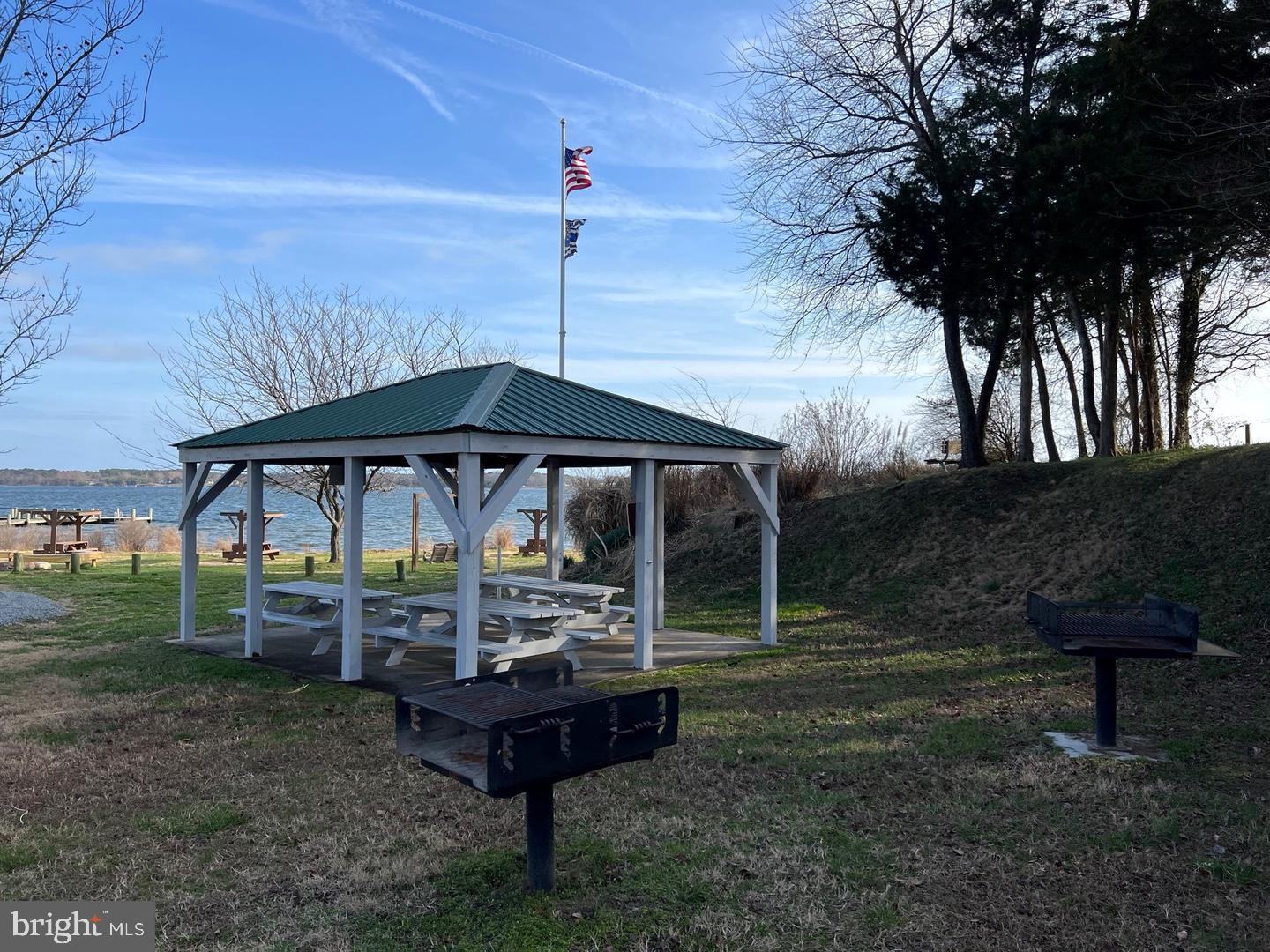 22394 White Oak Road Leonardtown, MD 20650 - Photo 30 of 32 Picnic area at beach park