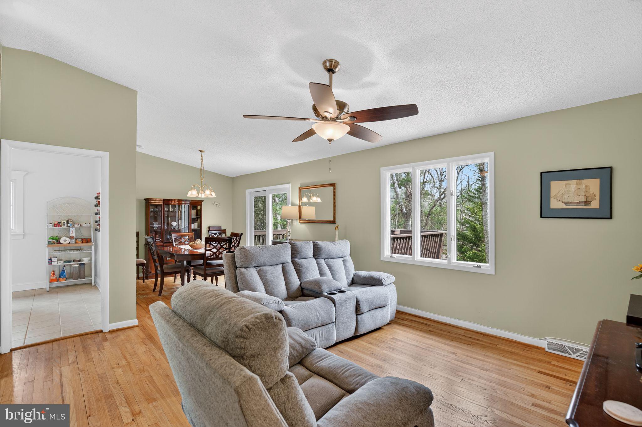 22394 White Oak Road Leonardtown, MD 20650 - Photo 9 of 32 living area, beautiful hardwood floors throughout