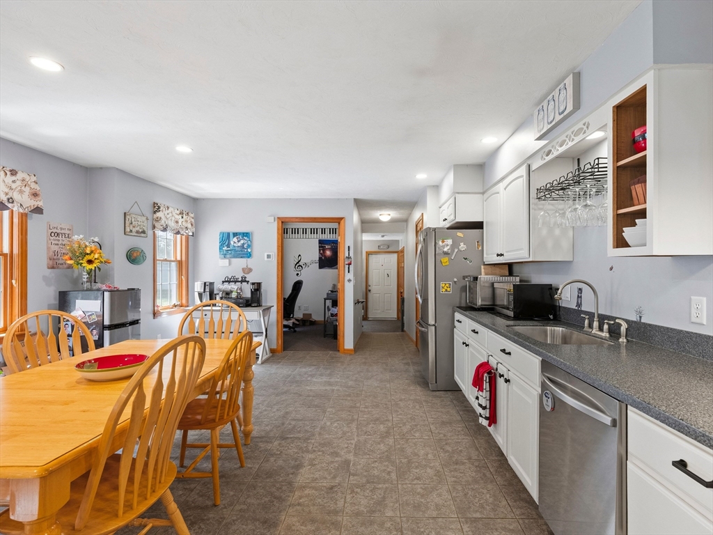750 Northfield Road Lunenburg, MA 01462 - Photo 10 of 42
