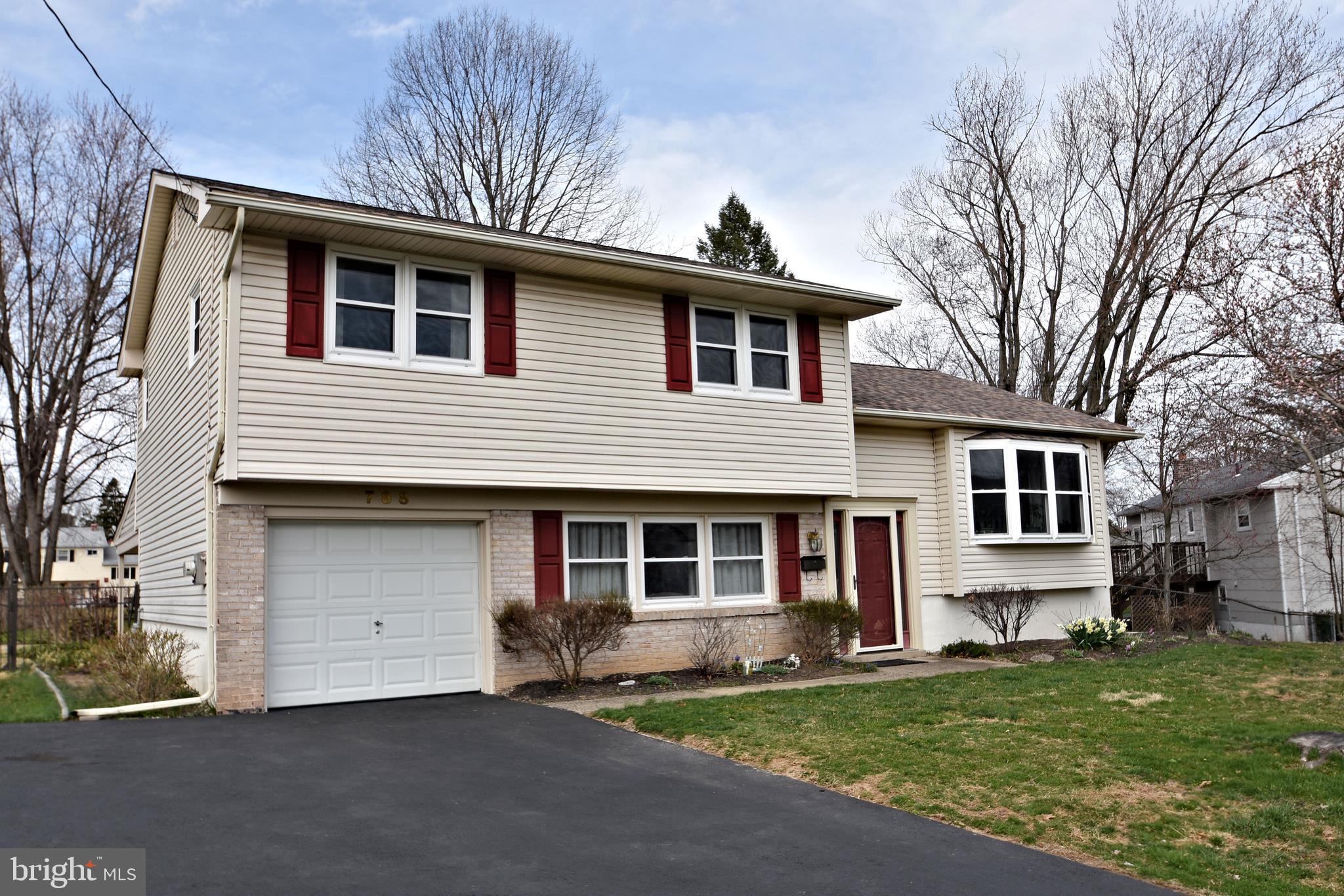 788 Longstreth Road Warminster, PA 18974 - Photo 1 of 44