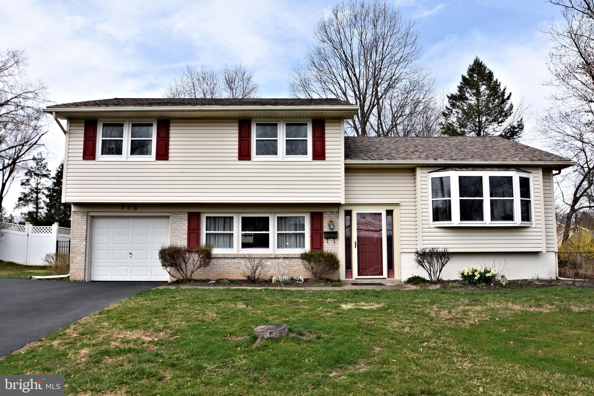 788 Longstreth Road Warminster, PA 18974 - Photo 2 of 44