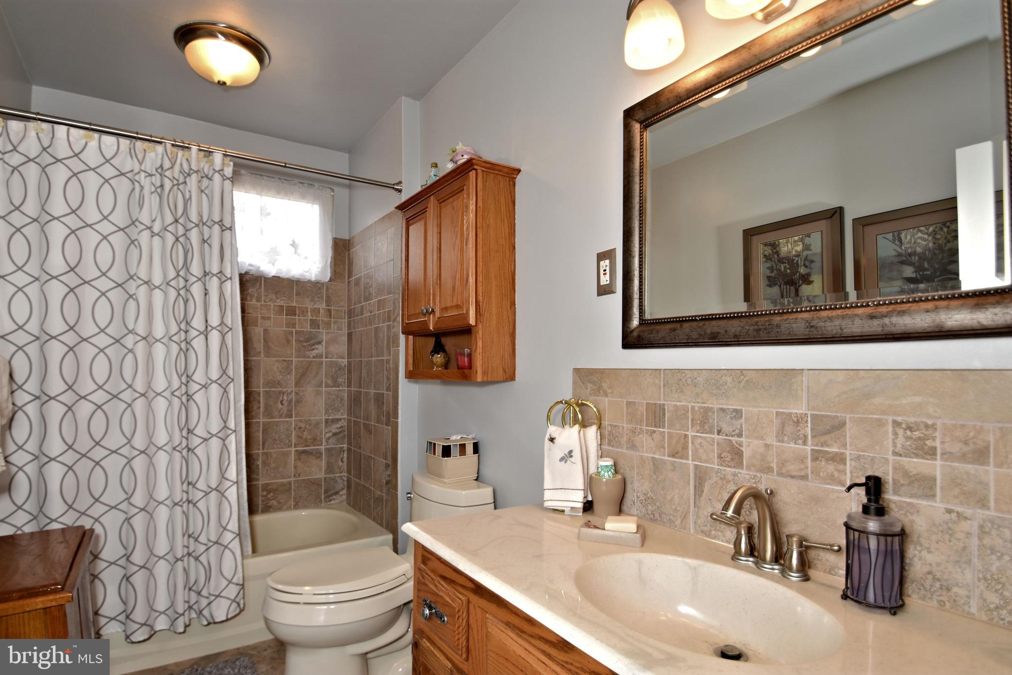 788 Longstreth Road Warminster, PA 18974 - Photo 27 of 44