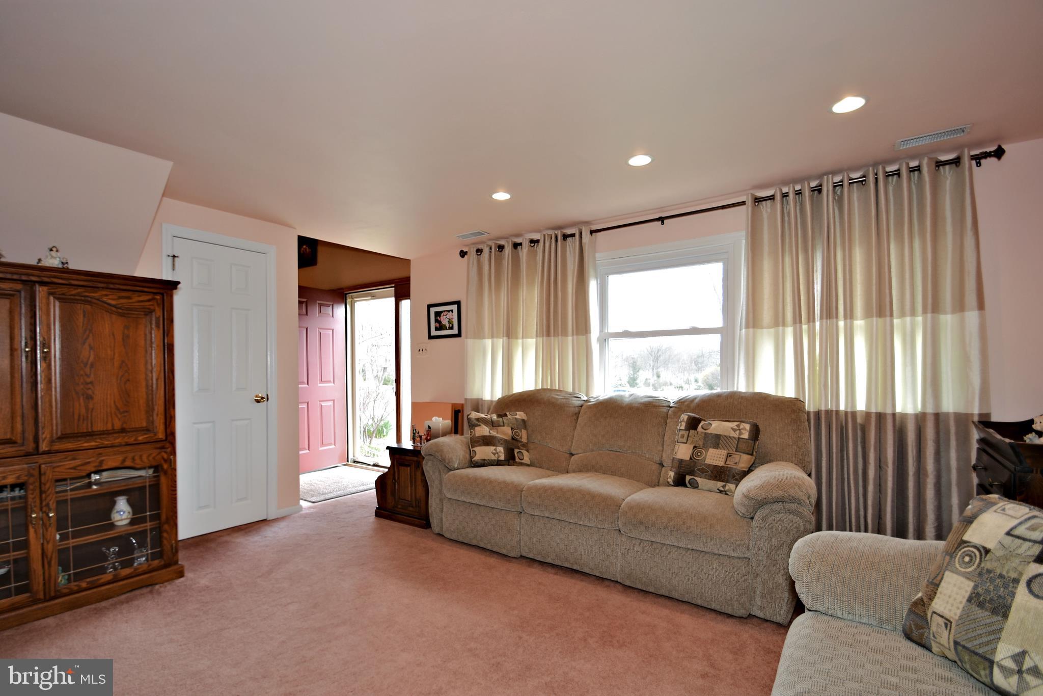 788 Longstreth Road Warminster, PA 18974 - Photo 31 of 44