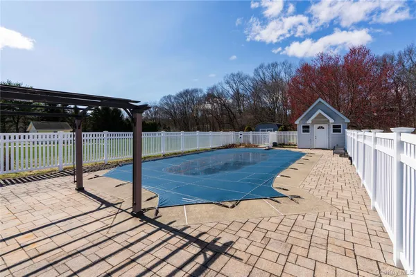 $709,000 | 30 Huckleberry Lane, Hopewell Junction, NY 12533