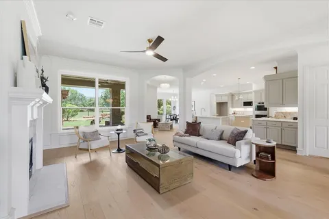 $1,395,000 | 105 Bee Caves Road, Lucas, TX 75002