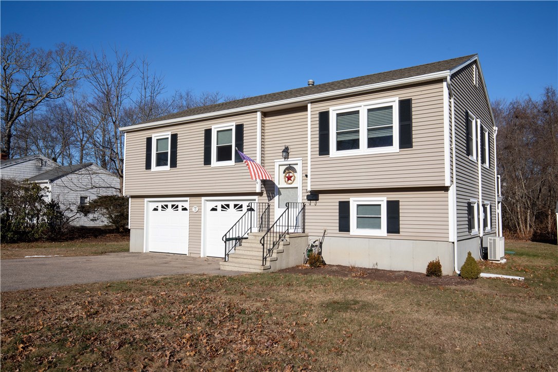 136 Cross Street Westerly, RI 02891 - Photo 1 of 37 Gallery Image 1
