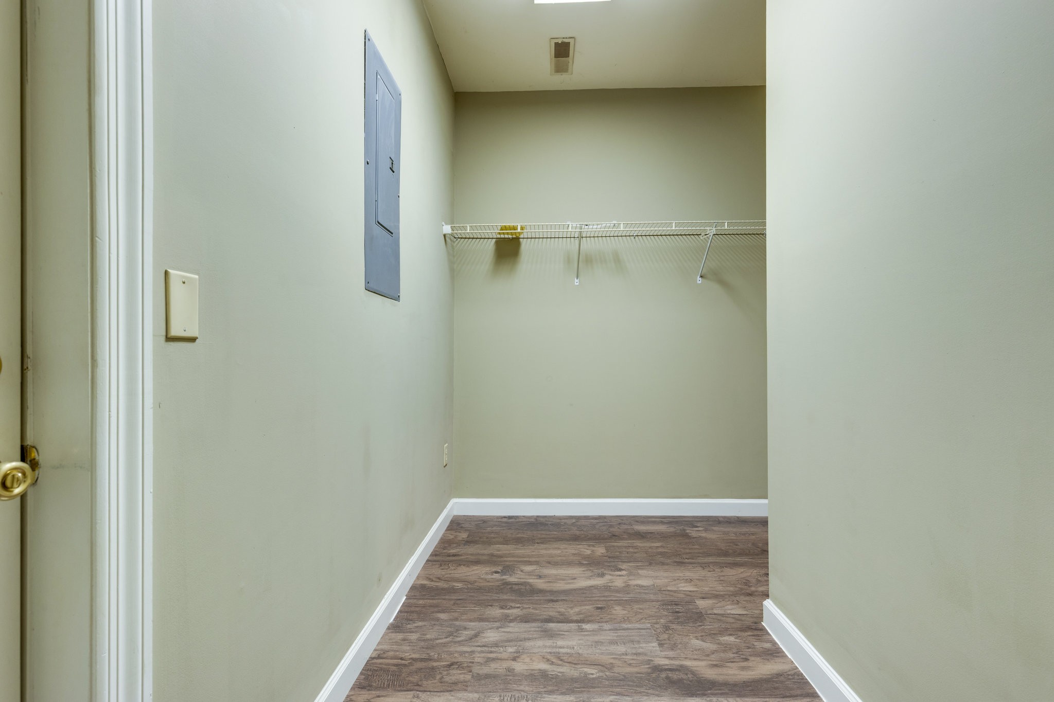 4655 Hardison Mill Road Columbia, TN 38401 - Photo 20 of 47 a view of a room