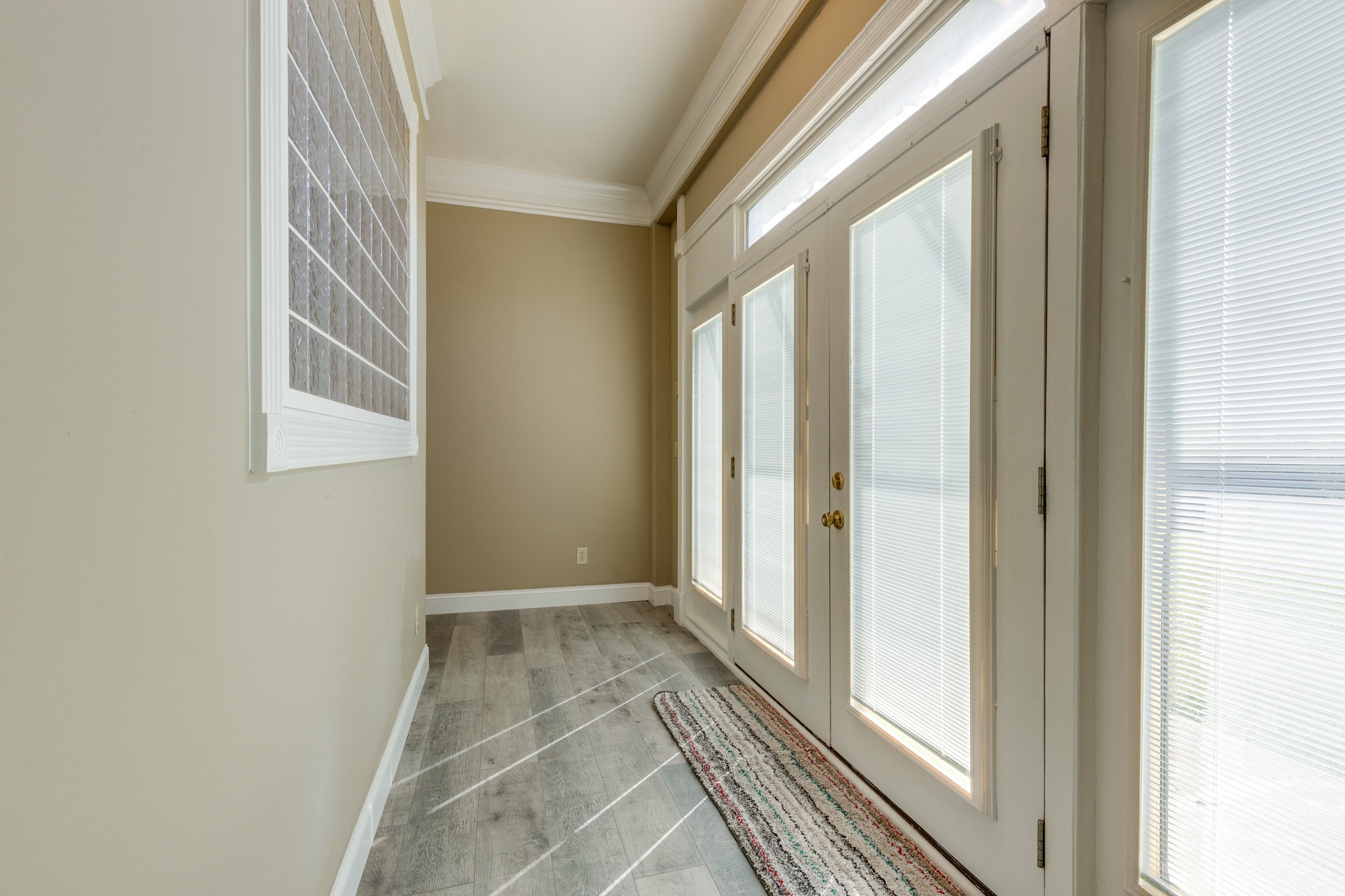 4655 Hardison Mill Road Columbia, TN 38401 - Photo 4 of 47 a view of a bathroom