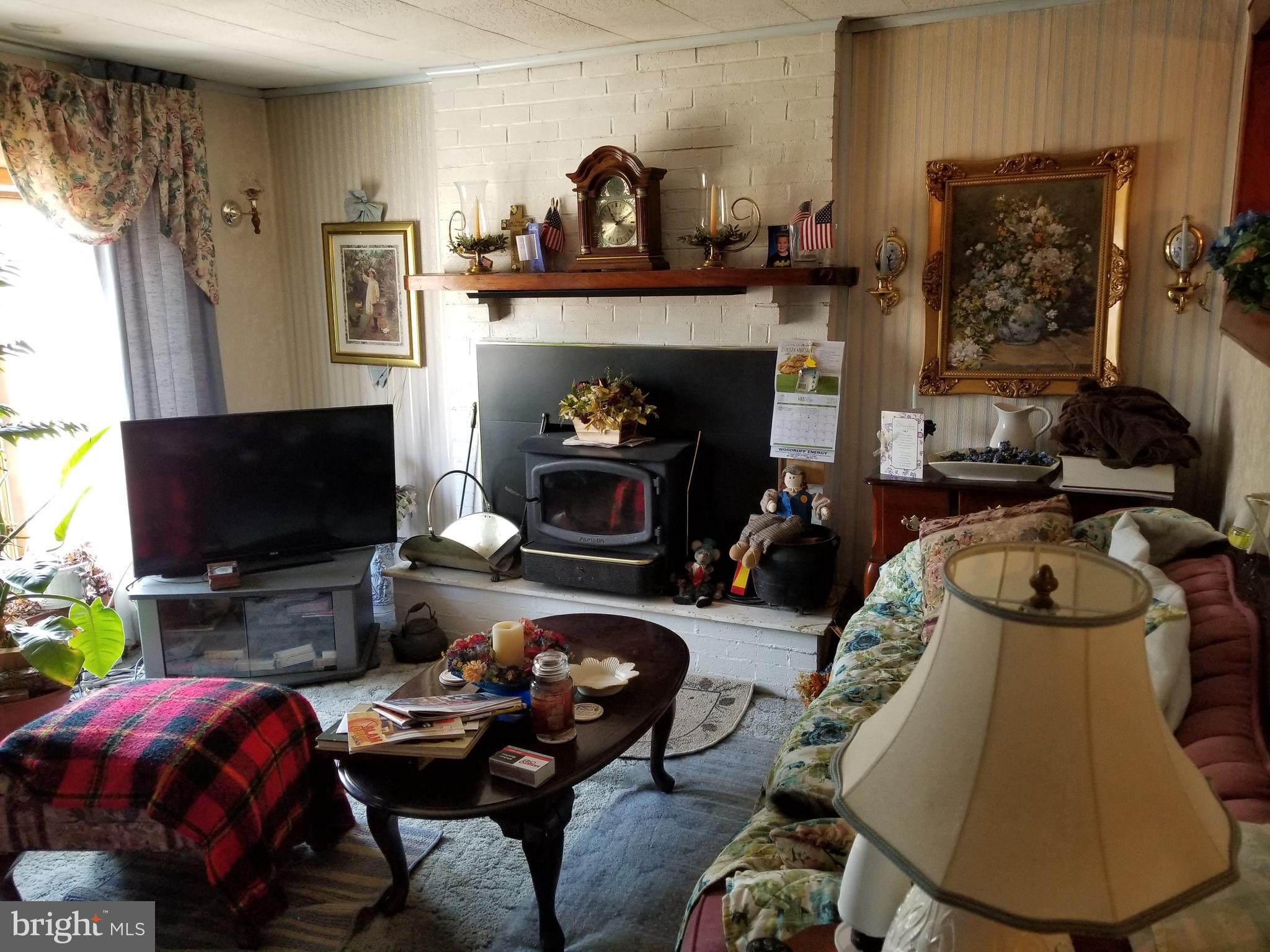 314 Centerton Road Bridgeton, NJ 08302 - Photo 5 of 12 Living Room