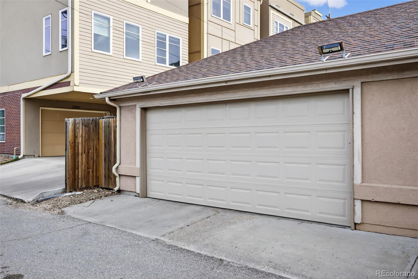 2933 Lawrence Street Denver, CO 80205 - Photo 40 of 50