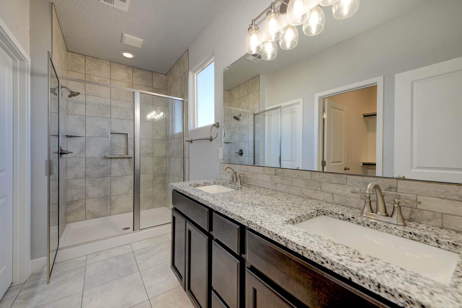 505 9th Avenue Northeast Rio Rancho, NM 87124 - Photo 15 of 23 Gallery Image 15