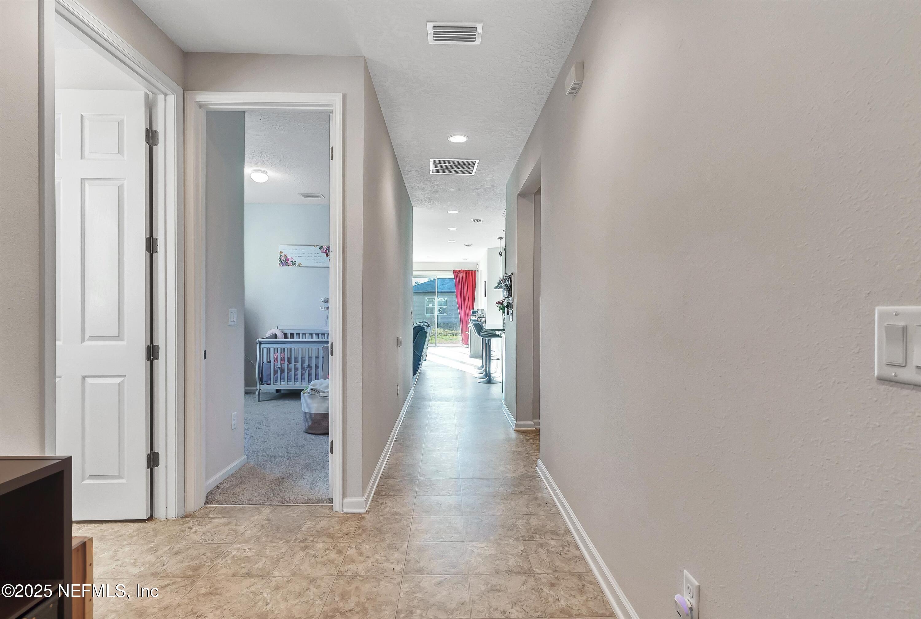 6320 Thatcher Jacksonville, FL 32222 - Photo 6 of 31 Front Hallway