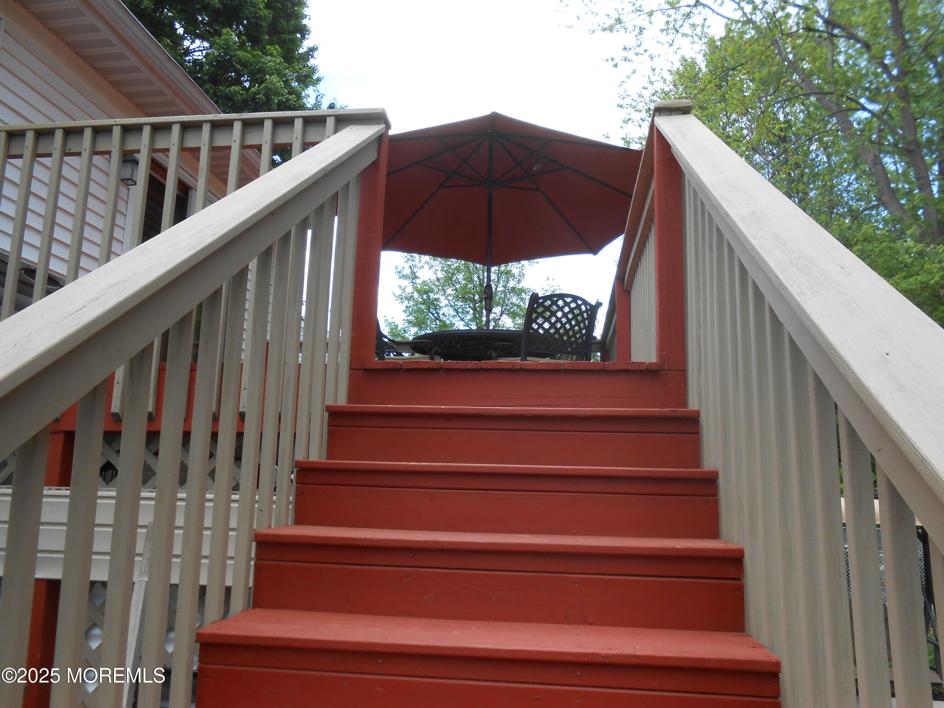 603 Bloomfield Drive Westampton, NJ 08060 - Photo 19 of 66 a view of entryway with wooden floor and fence
