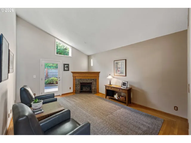 $639,000 | 2058 Cedar Court, North Bend, OR 97459