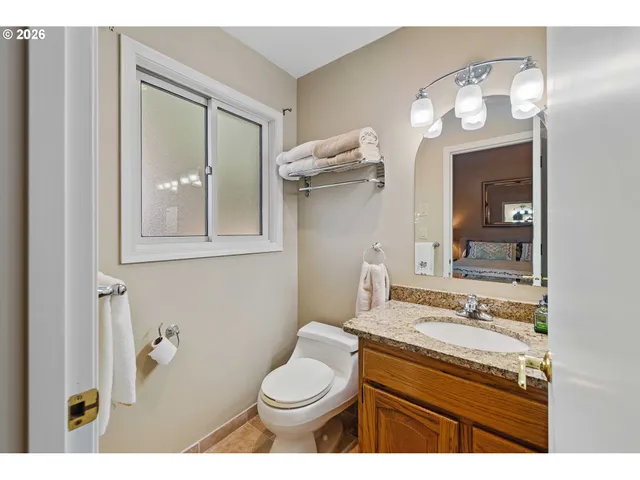 $639,000 | 2058 Cedar Court, North Bend, OR 97459