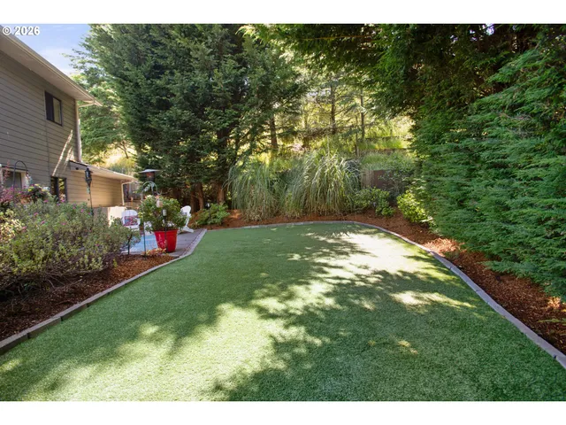 $639,000 | 2058 Cedar Court, North Bend, OR 97459