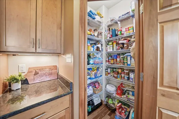 $623,900 | 1153 Vale Park Road, Valparaiso, IN 46385