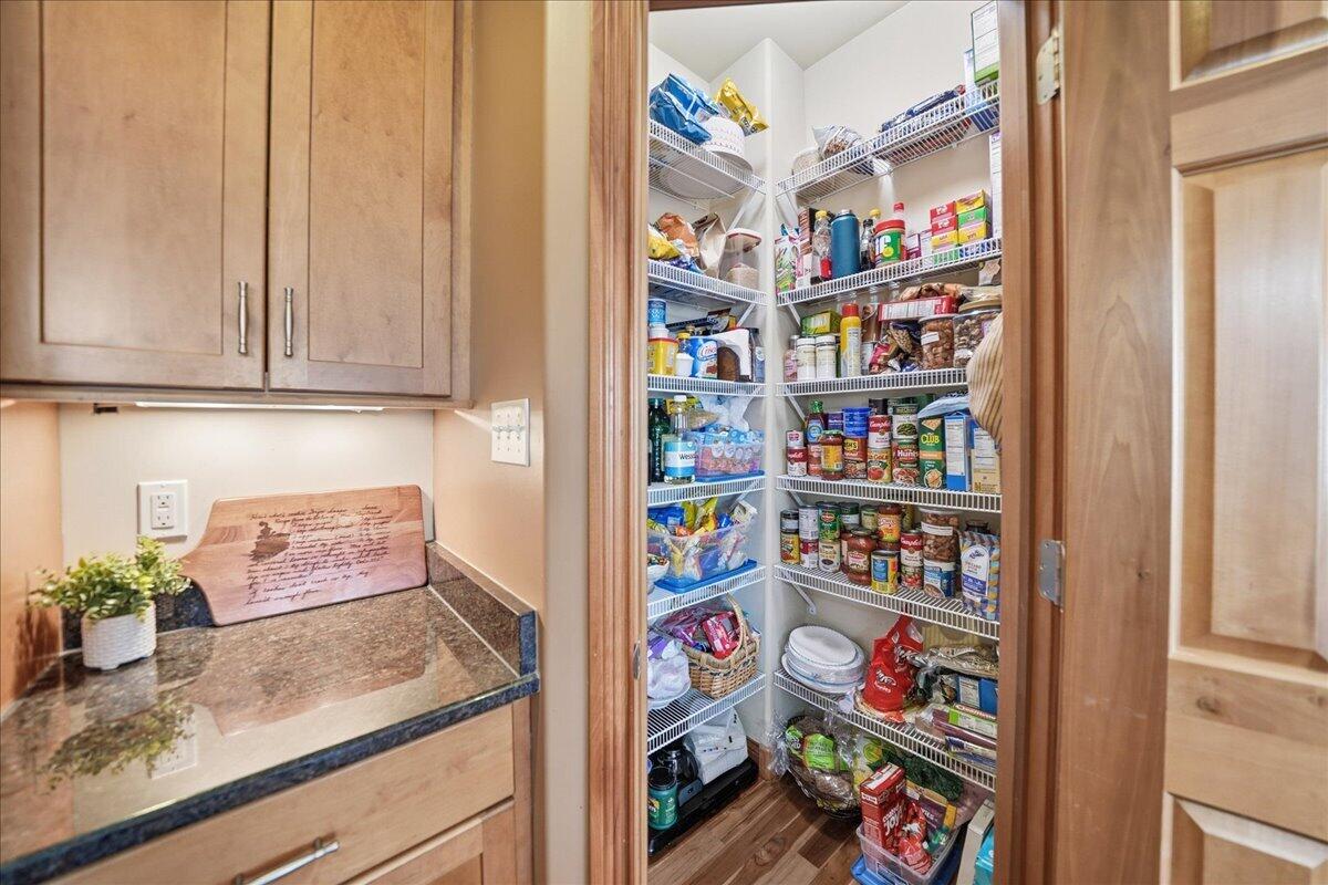 1153 Vale Park Road Valparaiso, IN 46385 - Photo 11 of 44 1200x800